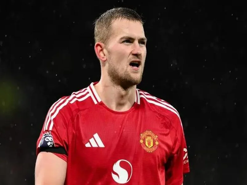 BBC：德里赫特伤情反复无法预测，本人虽乐观但复出时间未知